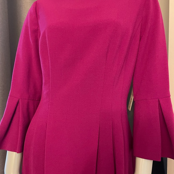 Beautiful deep fuchsia Eliza J dress with pleat detailing size 12 NWT - Picture 3 of 10